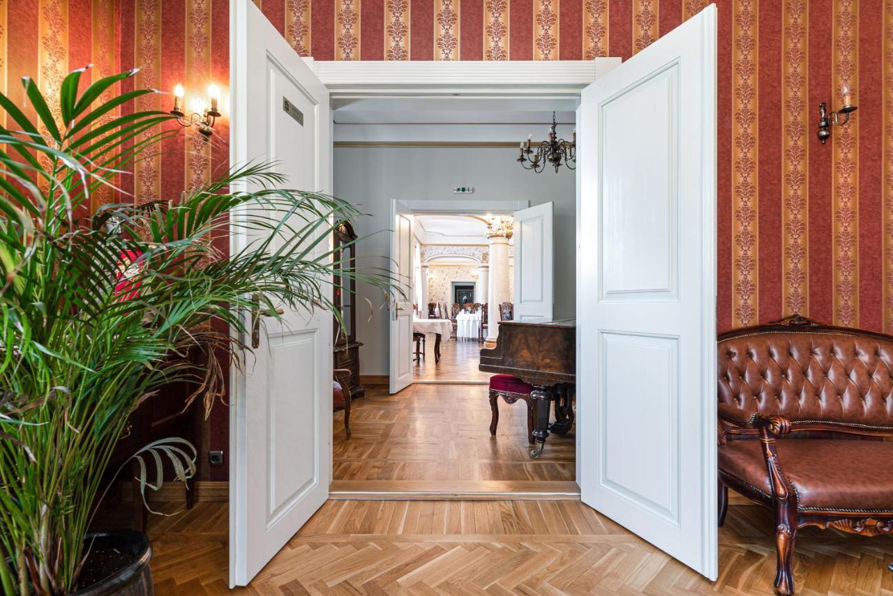 Padise Manor Grand Estate & Spa - Exclusive Event Venue (Adults Only) Bagian luar foto